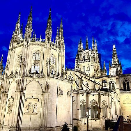El Capricho De Claudia_ Apartamentos Burgos Catedral Exteriör bild