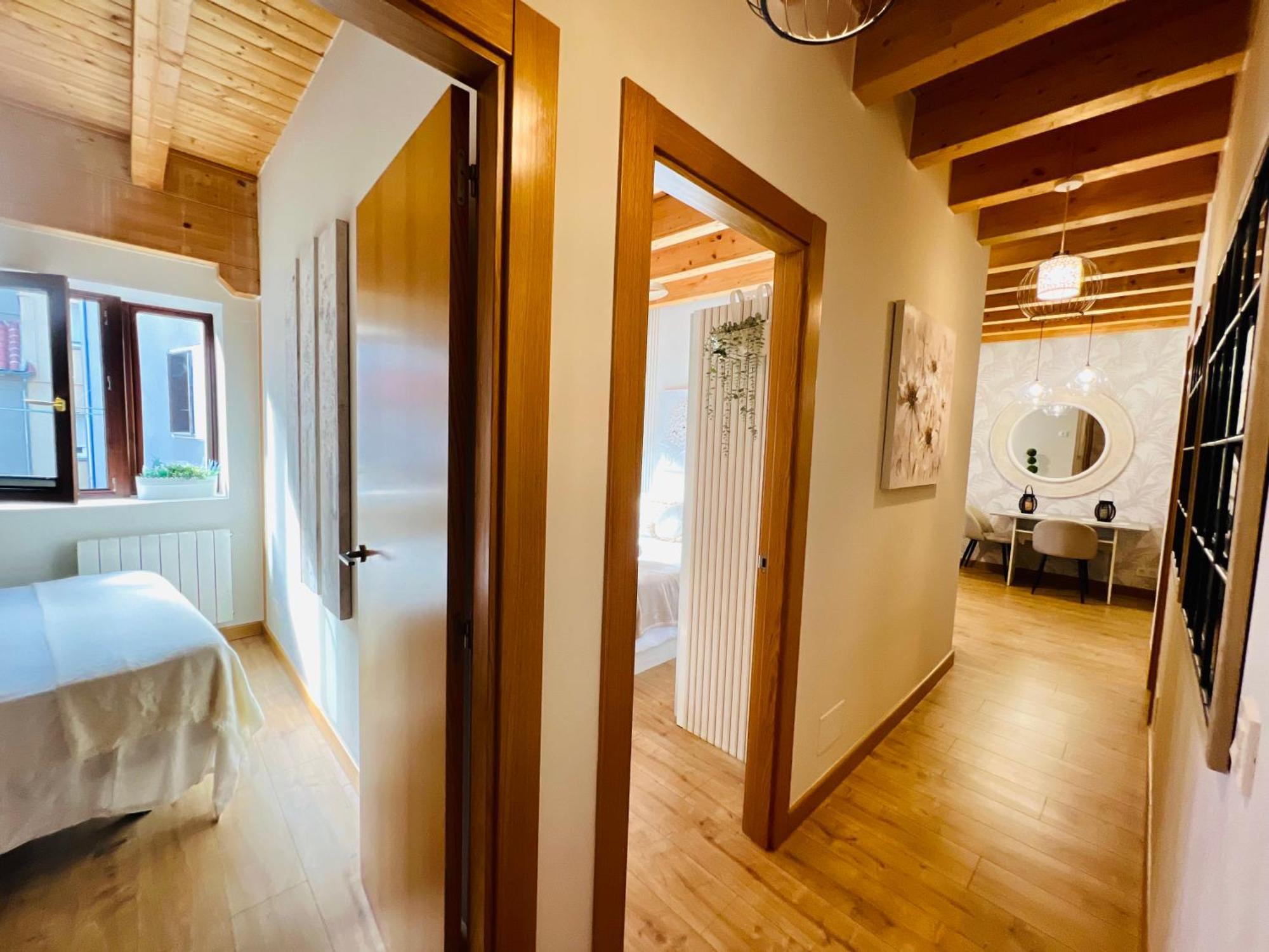 El Capricho De Claudia_ Apartamentos Burgos Catedral Exteriör bild