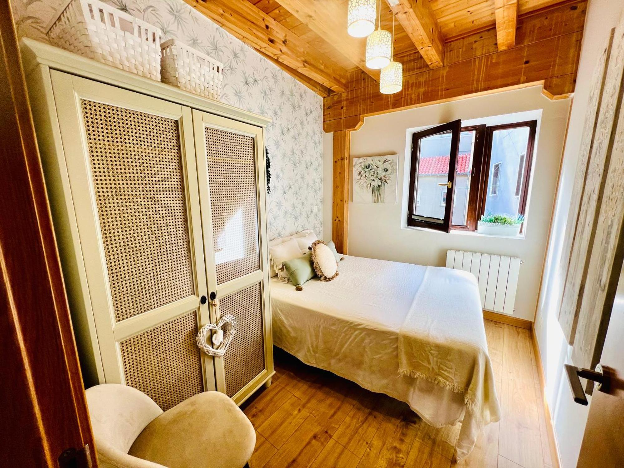 El Capricho De Claudia_ Apartamentos Burgos Catedral Exteriör bild